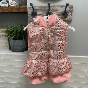 Little Lass Girls Pink Faux Fur Silver Slveless Hooded Full Zip Vest